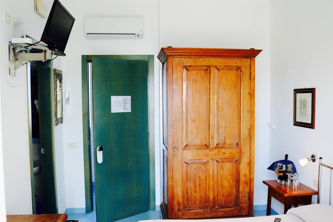 Hotel Rizieri Santa Maria di Leuca المظهر الخارجي الصورة