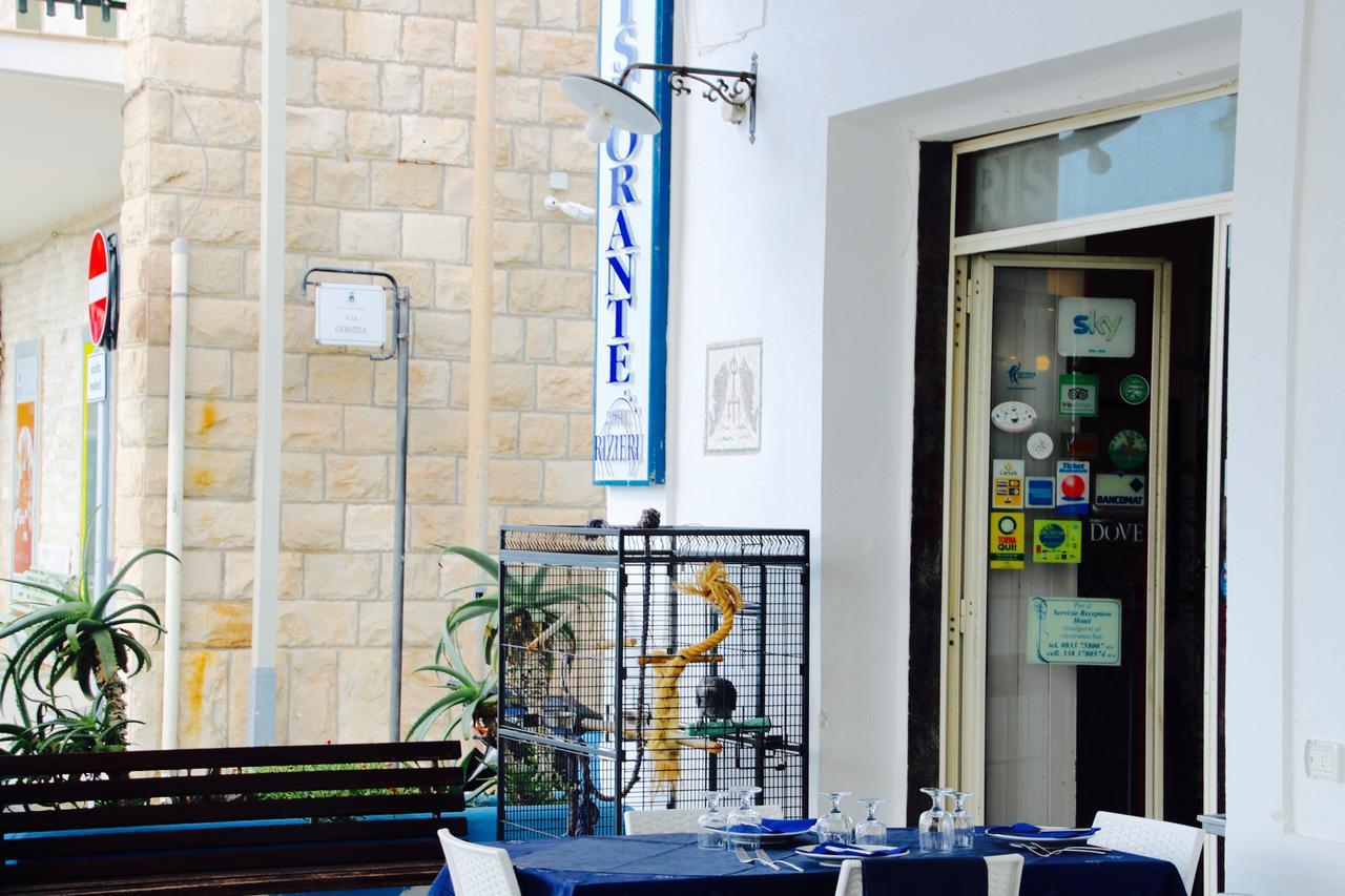 Hotel Rizieri Santa Maria di Leuca المظهر الخارجي الصورة